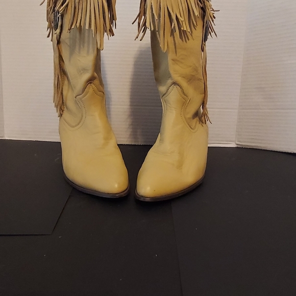 2 pairs of women's fridge tan and white Acme Miss Rodeo cowgirl boots sz 6 - Picture 5 of 9